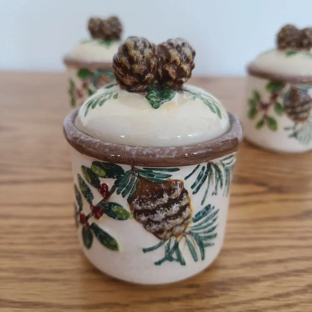 Yankee Candle Trio Of Ceramic Christmas Holiday Votive Tealight Holders With Lid